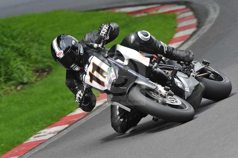 Motorcycle action photographs;Trackday digital images;cadwell;cadwell park photographs;event digital images;eventdigitalimages;motor racing louth lincolnshire;no limits trackdays;peter wileman photography;trackday;trackday photos