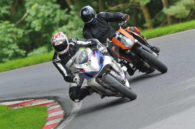 Motorcycle action photographs;Trackday digital images;cadwell;cadwell park photographs;event digital images;eventdigitalimages;motor racing louth lincolnshire;no limits trackdays;peter wileman photography;trackday;trackday photos