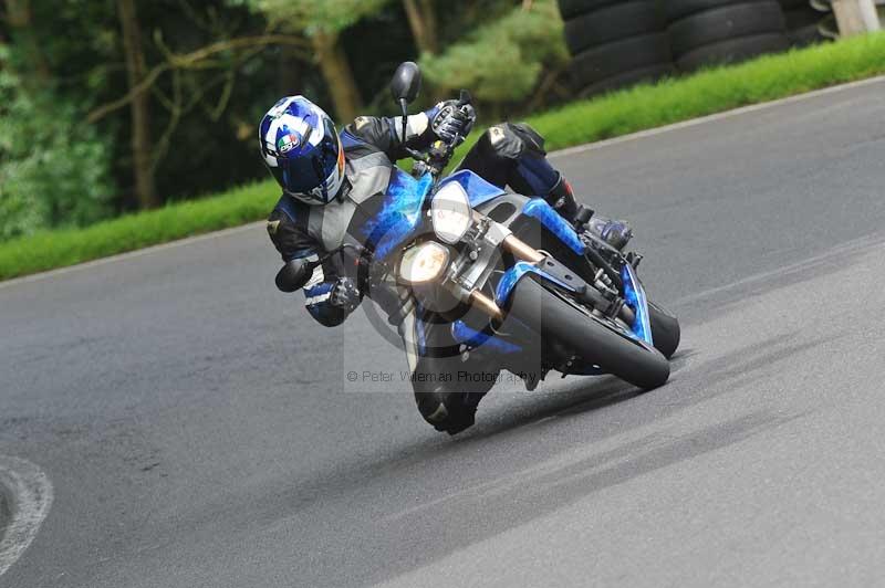 Motorcycle action photographs;Trackday digital images;cadwell;cadwell park photographs;event digital images;eventdigitalimages;motor racing louth lincolnshire;no limits trackdays;peter wileman photography;trackday;trackday photos