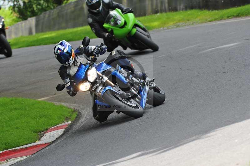 Motorcycle action photographs;Trackday digital images;cadwell;cadwell park photographs;event digital images;eventdigitalimages;motor racing louth lincolnshire;no limits trackdays;peter wileman photography;trackday;trackday photos