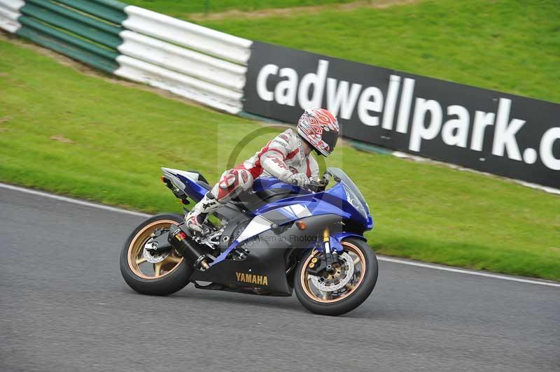 Motorcycle action photographs;Trackday digital images;cadwell;cadwell park photographs;event digital images;eventdigitalimages;motor racing louth lincolnshire;no limits trackdays;peter wileman photography;trackday;trackday photos