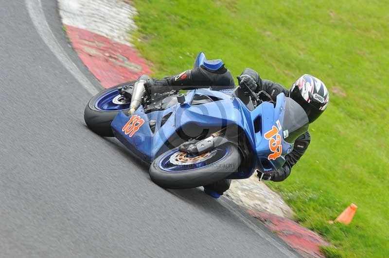 Motorcycle action photographs;Trackday digital images;cadwell;cadwell park photographs;event digital images;eventdigitalimages;motor racing louth lincolnshire;no limits trackdays;peter wileman photography;trackday;trackday photos