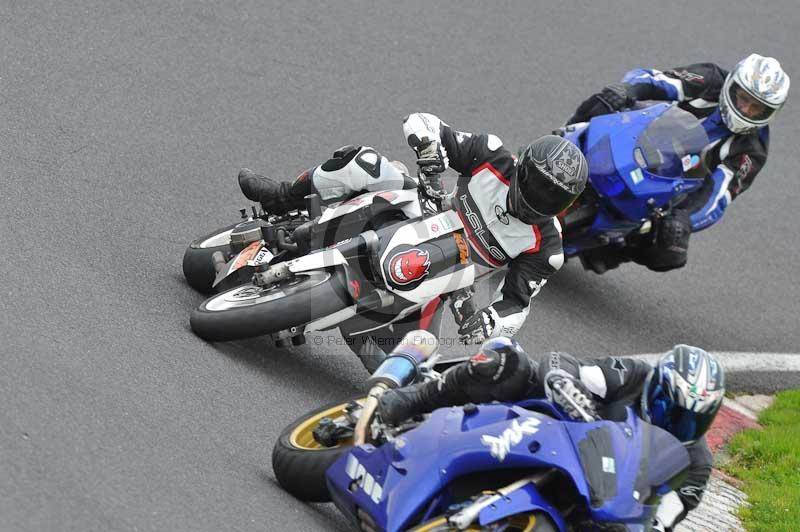 Motorcycle action photographs;Trackday digital images;cadwell;cadwell park photographs;event digital images;eventdigitalimages;motor racing louth lincolnshire;no limits trackdays;peter wileman photography;trackday;trackday photos