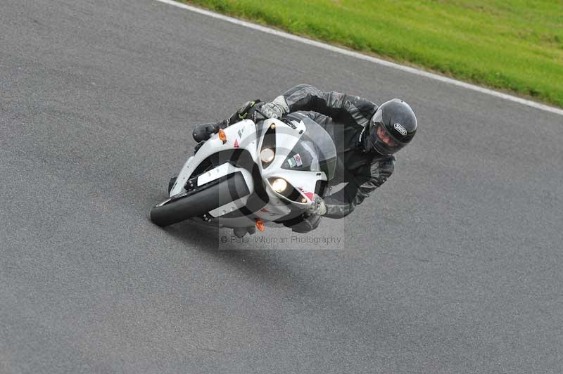 Motorcycle action photographs;Trackday digital images;cadwell;cadwell park photographs;event digital images;eventdigitalimages;motor racing louth lincolnshire;no limits trackdays;peter wileman photography;trackday;trackday photos