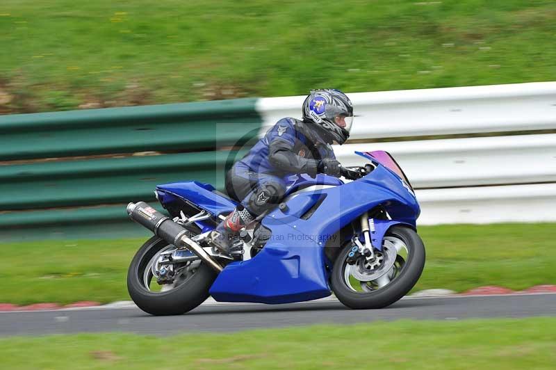 Motorcycle action photographs;Trackday digital images;cadwell;cadwell park photographs;event digital images;eventdigitalimages;motor racing louth lincolnshire;no limits trackdays;peter wileman photography;trackday;trackday photos