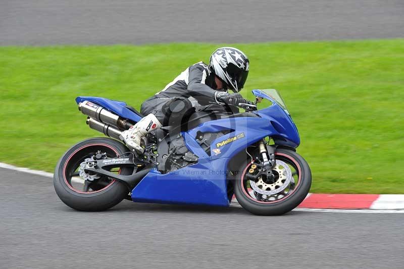 Motorcycle action photographs;Trackday digital images;cadwell;cadwell park photographs;event digital images;eventdigitalimages;motor racing louth lincolnshire;no limits trackdays;peter wileman photography;trackday;trackday photos