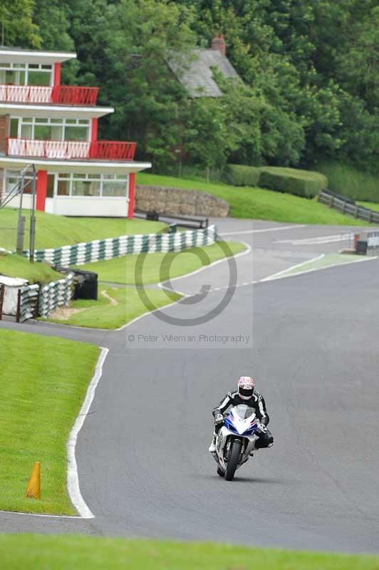 Motorcycle action photographs;Trackday digital images;cadwell;cadwell park photographs;event digital images;eventdigitalimages;motor racing louth lincolnshire;no limits trackdays;peter wileman photography;trackday;trackday photos