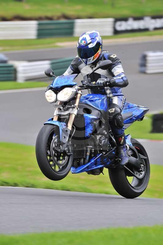 Motorcycle action photographs;Trackday digital images;cadwell;cadwell park photographs;event digital images;eventdigitalimages;motor racing louth lincolnshire;no limits trackdays;peter wileman photography;trackday;trackday photos