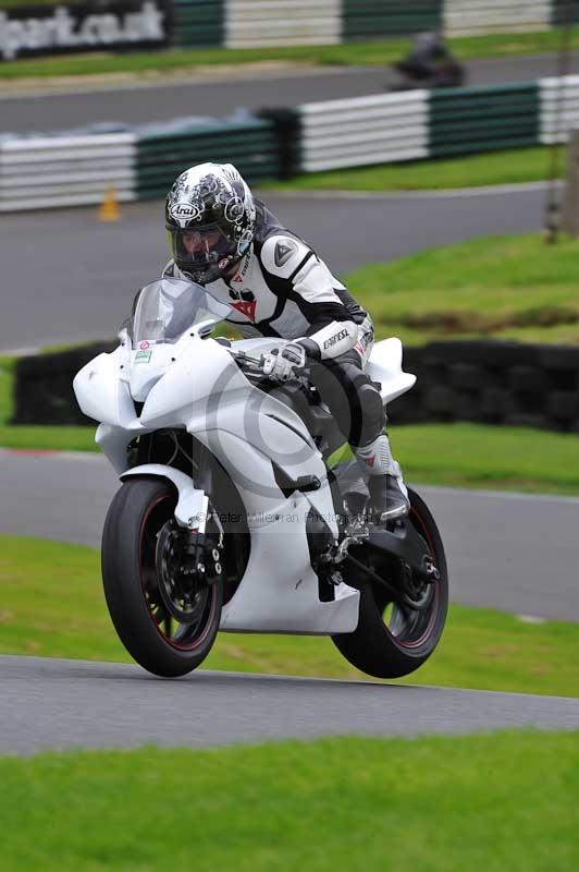 Motorcycle action photographs;Trackday digital images;cadwell;cadwell park photographs;event digital images;eventdigitalimages;motor racing louth lincolnshire;no limits trackdays;peter wileman photography;trackday;trackday photos