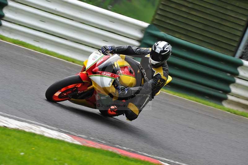 Motorcycle action photographs;Trackday digital images;cadwell;cadwell park photographs;event digital images;eventdigitalimages;motor racing louth lincolnshire;no limits trackdays;peter wileman photography;trackday;trackday photos