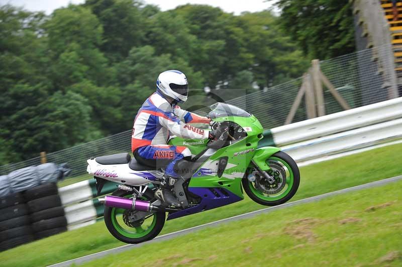 Motorcycle action photographs;Trackday digital images;cadwell;cadwell park photographs;event digital images;eventdigitalimages;motor racing louth lincolnshire;no limits trackdays;peter wileman photography;trackday;trackday photos