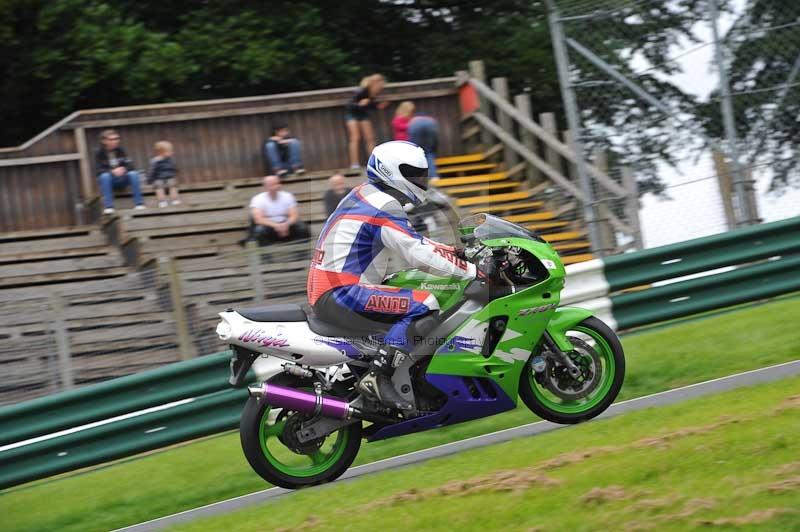 Motorcycle action photographs;Trackday digital images;cadwell;cadwell park photographs;event digital images;eventdigitalimages;motor racing louth lincolnshire;no limits trackdays;peter wileman photography;trackday;trackday photos