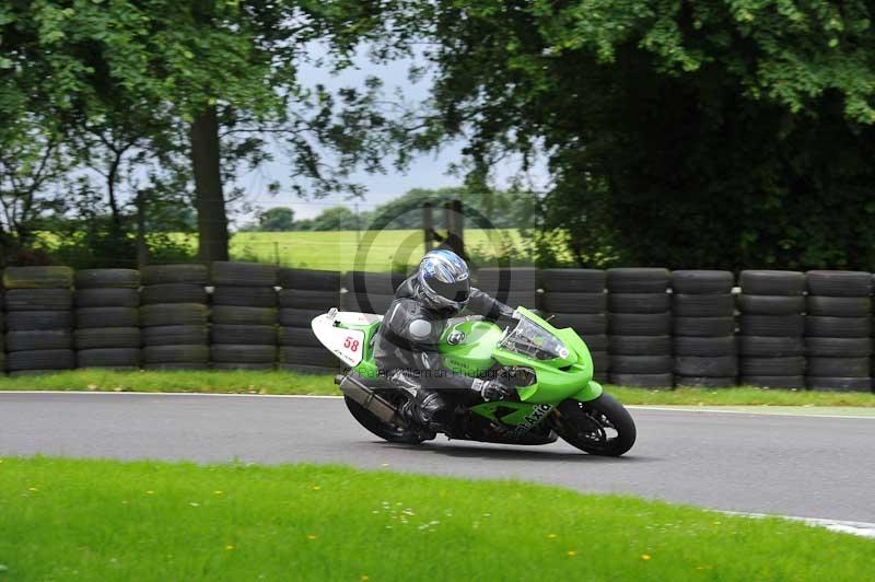 Motorcycle action photographs;Trackday digital images;cadwell;cadwell park photographs;event digital images;eventdigitalimages;motor racing louth lincolnshire;no limits trackdays;peter wileman photography;trackday;trackday photos