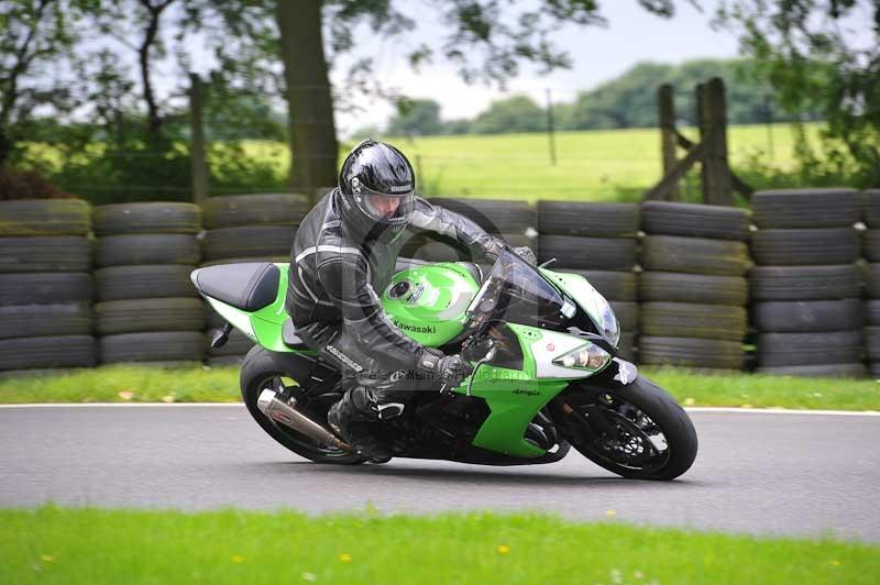 Motorcycle action photographs;Trackday digital images;cadwell;cadwell park photographs;event digital images;eventdigitalimages;motor racing louth lincolnshire;no limits trackdays;peter wileman photography;trackday;trackday photos