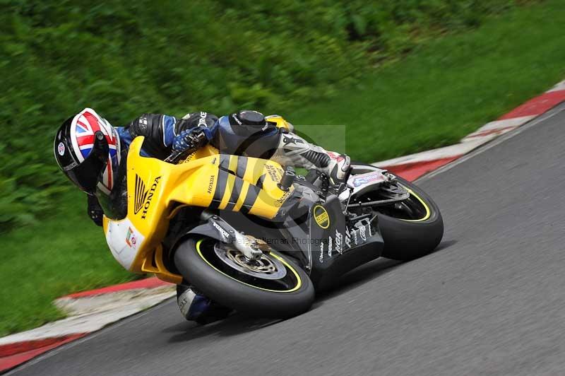 Motorcycle action photographs;Trackday digital images;cadwell;cadwell park photographs;event digital images;eventdigitalimages;motor racing louth lincolnshire;no limits trackdays;peter wileman photography;trackday;trackday photos