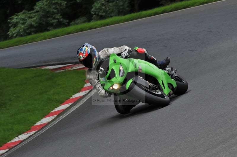 Motorcycle action photographs;Trackday digital images;cadwell;cadwell park photographs;event digital images;eventdigitalimages;motor racing louth lincolnshire;no limits trackdays;peter wileman photography;trackday;trackday photos