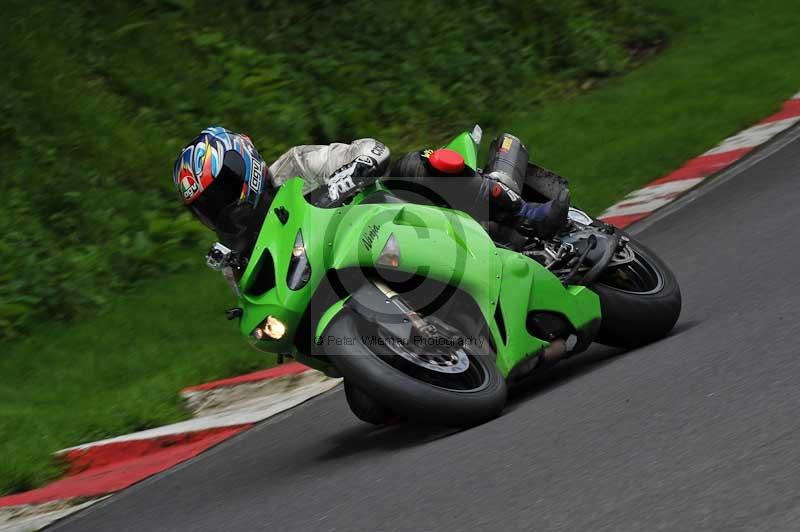 Motorcycle action photographs;Trackday digital images;cadwell;cadwell park photographs;event digital images;eventdigitalimages;motor racing louth lincolnshire;no limits trackdays;peter wileman photography;trackday;trackday photos