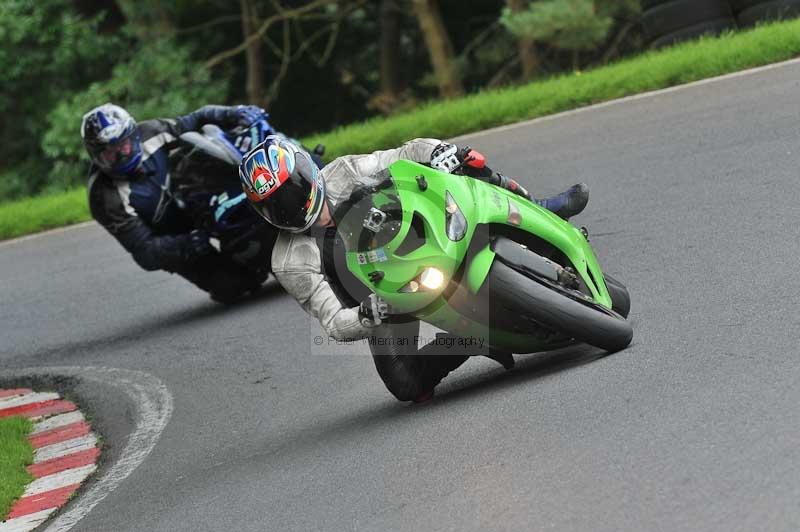 Motorcycle action photographs;Trackday digital images;cadwell;cadwell park photographs;event digital images;eventdigitalimages;motor racing louth lincolnshire;no limits trackdays;peter wileman photography;trackday;trackday photos