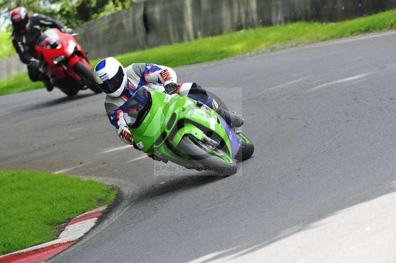 Motorcycle action photographs;Trackday digital images;cadwell;cadwell park photographs;event digital images;eventdigitalimages;motor racing louth lincolnshire;no limits trackdays;peter wileman photography;trackday;trackday photos