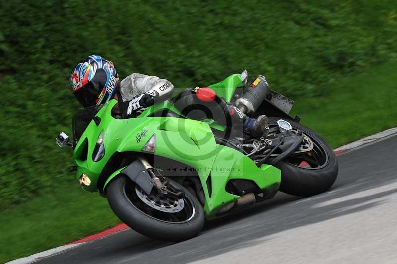 Motorcycle action photographs;Trackday digital images;cadwell;cadwell park photographs;event digital images;eventdigitalimages;motor racing louth lincolnshire;no limits trackdays;peter wileman photography;trackday;trackday photos