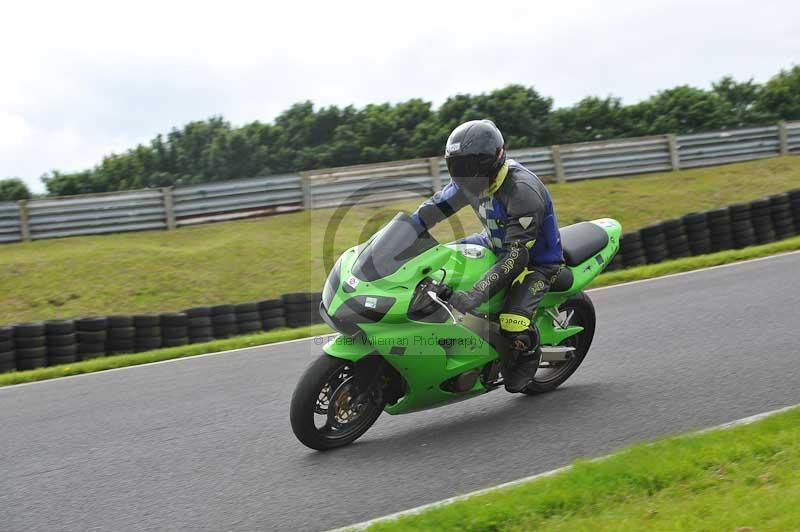 Motorcycle action photographs;Trackday digital images;cadwell;cadwell park photographs;event digital images;eventdigitalimages;motor racing louth lincolnshire;no limits trackdays;peter wileman photography;trackday;trackday photos