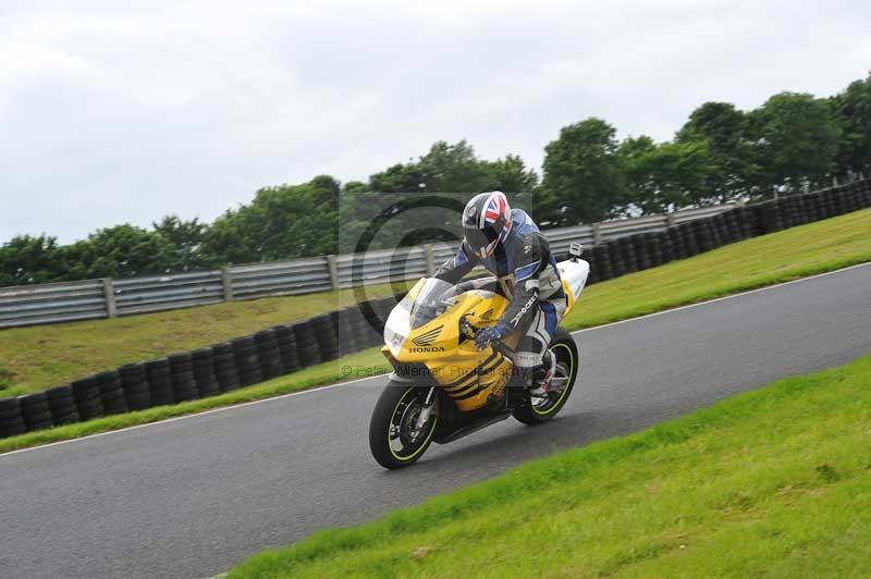 Motorcycle action photographs;Trackday digital images;cadwell;cadwell park photographs;event digital images;eventdigitalimages;motor racing louth lincolnshire;no limits trackdays;peter wileman photography;trackday;trackday photos