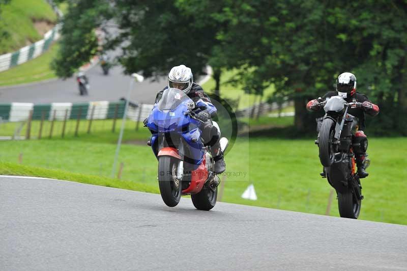 Motorcycle action photographs;Trackday digital images;cadwell;cadwell park photographs;event digital images;eventdigitalimages;motor racing louth lincolnshire;no limits trackdays;peter wileman photography;trackday;trackday photos