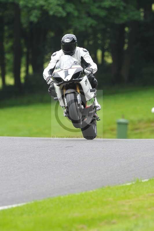 Motorcycle action photographs;Trackday digital images;cadwell;cadwell park photographs;event digital images;eventdigitalimages;motor racing louth lincolnshire;no limits trackdays;peter wileman photography;trackday;trackday photos