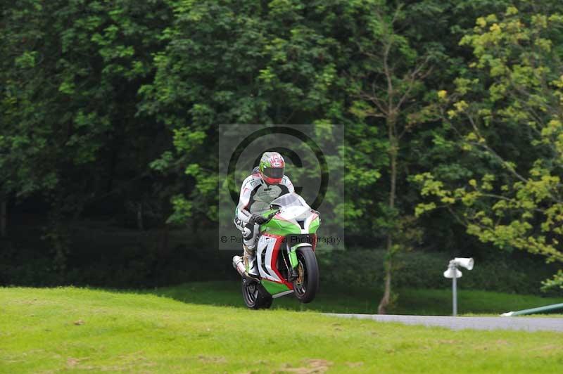 Motorcycle action photographs;Trackday digital images;cadwell;cadwell park photographs;event digital images;eventdigitalimages;motor racing louth lincolnshire;no limits trackdays;peter wileman photography;trackday;trackday photos