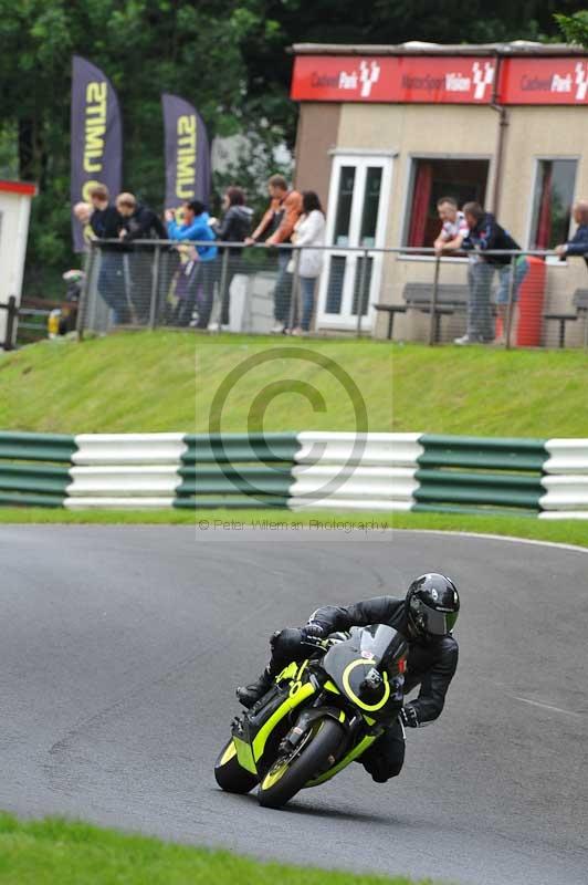 Motorcycle action photographs;Trackday digital images;cadwell;cadwell park photographs;event digital images;eventdigitalimages;motor racing louth lincolnshire;no limits trackdays;peter wileman photography;trackday;trackday photos