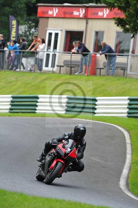 Motorcycle action photographs;Trackday digital images;cadwell;cadwell park photographs;event digital images;eventdigitalimages;motor racing louth lincolnshire;no limits trackdays;peter wileman photography;trackday;trackday photos