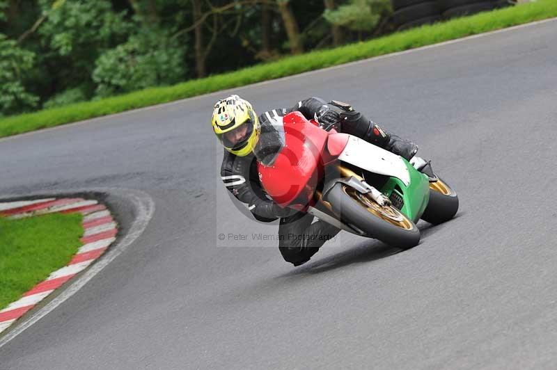 Motorcycle action photographs;Trackday digital images;cadwell;cadwell park photographs;event digital images;eventdigitalimages;motor racing louth lincolnshire;no limits trackdays;peter wileman photography;trackday;trackday photos