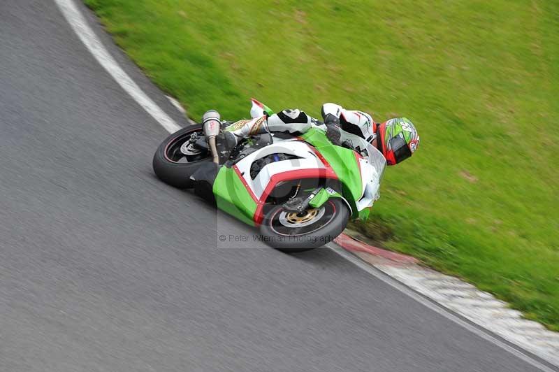 Motorcycle action photographs;Trackday digital images;cadwell;cadwell park photographs;event digital images;eventdigitalimages;motor racing louth lincolnshire;no limits trackdays;peter wileman photography;trackday;trackday photos