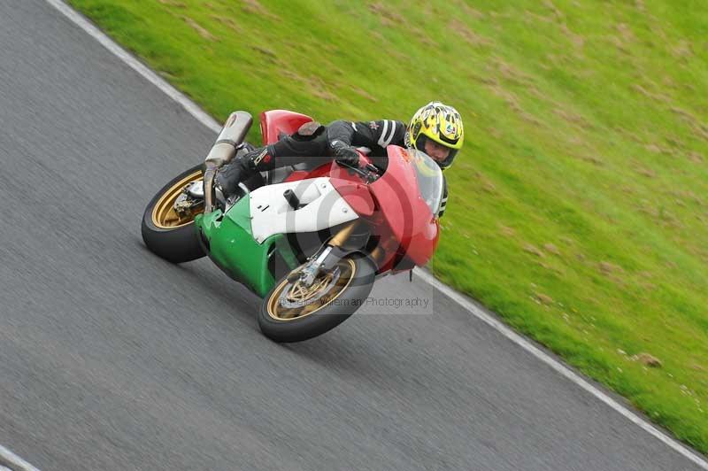 Motorcycle action photographs;Trackday digital images;cadwell;cadwell park photographs;event digital images;eventdigitalimages;motor racing louth lincolnshire;no limits trackdays;peter wileman photography;trackday;trackday photos