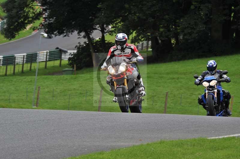 Motorcycle action photographs;Trackday digital images;cadwell;cadwell park photographs;event digital images;eventdigitalimages;motor racing louth lincolnshire;no limits trackdays;peter wileman photography;trackday;trackday photos