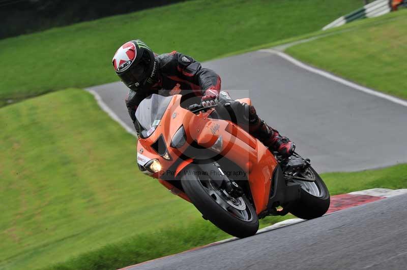 Motorcycle action photographs;Trackday digital images;cadwell;cadwell park photographs;event digital images;eventdigitalimages;motor racing louth lincolnshire;no limits trackdays;peter wileman photography;trackday;trackday photos