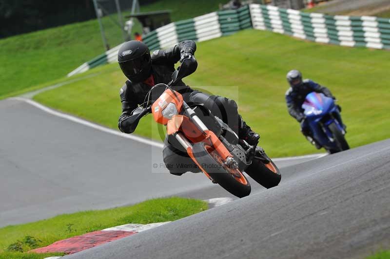 Motorcycle action photographs;Trackday digital images;cadwell;cadwell park photographs;event digital images;eventdigitalimages;motor racing louth lincolnshire;no limits trackdays;peter wileman photography;trackday;trackday photos