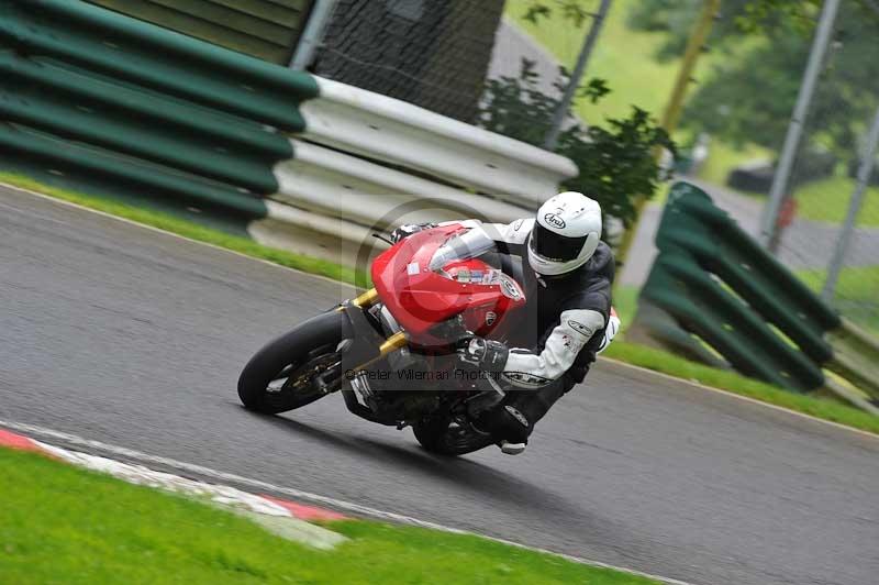 Motorcycle action photographs;Trackday digital images;cadwell;cadwell park photographs;event digital images;eventdigitalimages;motor racing louth lincolnshire;no limits trackdays;peter wileman photography;trackday;trackday photos