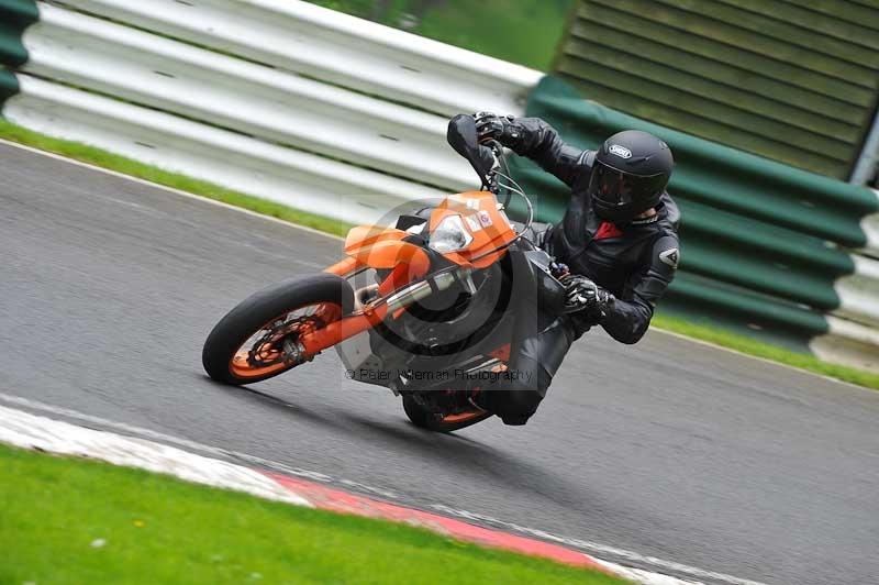 Motorcycle action photographs;Trackday digital images;cadwell;cadwell park photographs;event digital images;eventdigitalimages;motor racing louth lincolnshire;no limits trackdays;peter wileman photography;trackday;trackday photos