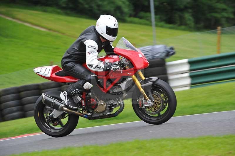 Motorcycle action photographs;Trackday digital images;cadwell;cadwell park photographs;event digital images;eventdigitalimages;motor racing louth lincolnshire;no limits trackdays;peter wileman photography;trackday;trackday photos