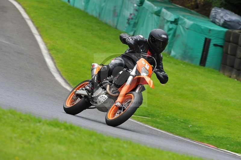 Motorcycle action photographs;Trackday digital images;cadwell;cadwell park photographs;event digital images;eventdigitalimages;motor racing louth lincolnshire;no limits trackdays;peter wileman photography;trackday;trackday photos