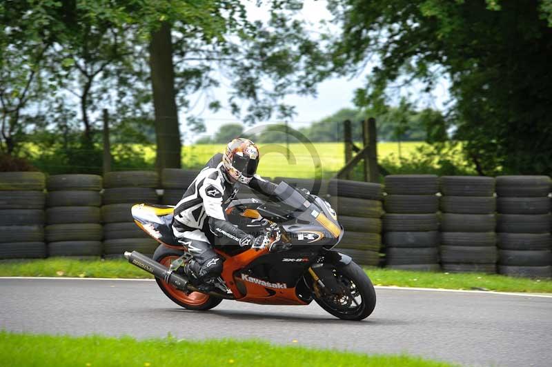 Motorcycle action photographs;Trackday digital images;cadwell;cadwell park photographs;event digital images;eventdigitalimages;motor racing louth lincolnshire;no limits trackdays;peter wileman photography;trackday;trackday photos