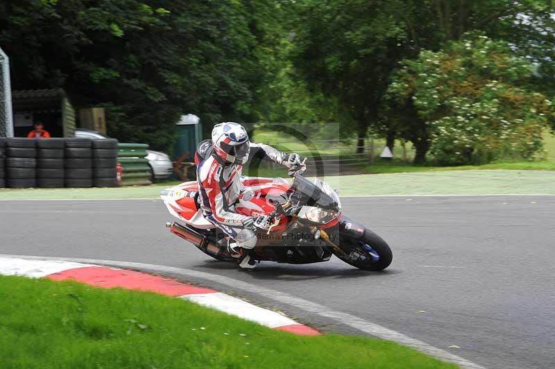 Motorcycle action photographs;Trackday digital images;cadwell;cadwell park photographs;event digital images;eventdigitalimages;motor racing louth lincolnshire;no limits trackdays;peter wileman photography;trackday;trackday photos