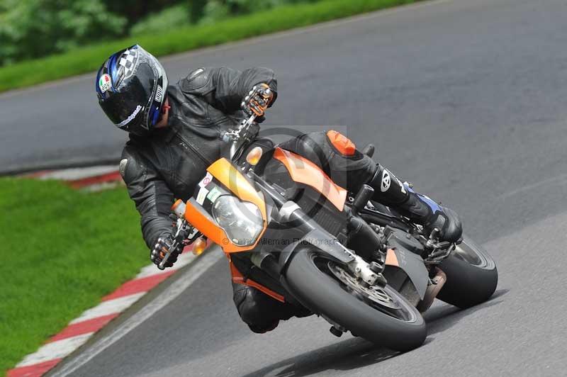 Motorcycle action photographs;Trackday digital images;cadwell;cadwell park photographs;event digital images;eventdigitalimages;motor racing louth lincolnshire;no limits trackdays;peter wileman photography;trackday;trackday photos