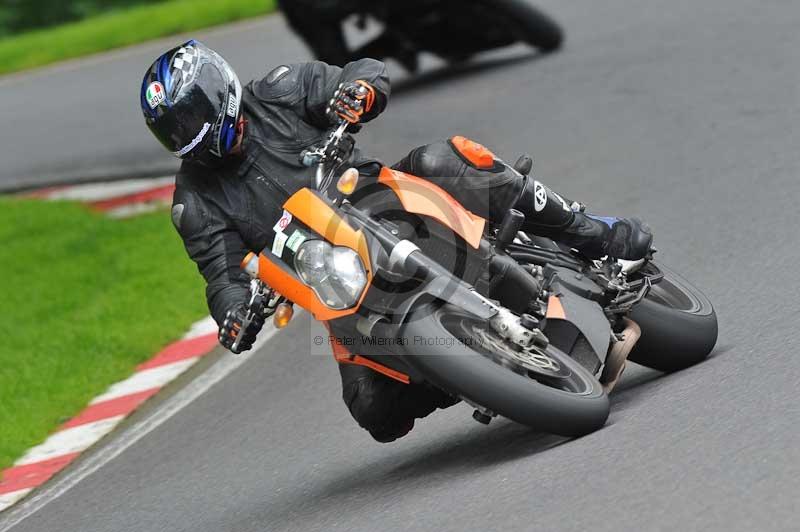 Motorcycle action photographs;Trackday digital images;cadwell;cadwell park photographs;event digital images;eventdigitalimages;motor racing louth lincolnshire;no limits trackdays;peter wileman photography;trackday;trackday photos