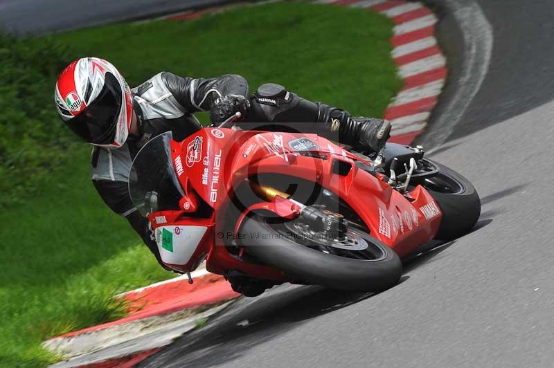 Motorcycle action photographs;Trackday digital images;cadwell;cadwell park photographs;event digital images;eventdigitalimages;motor racing louth lincolnshire;no limits trackdays;peter wileman photography;trackday;trackday photos