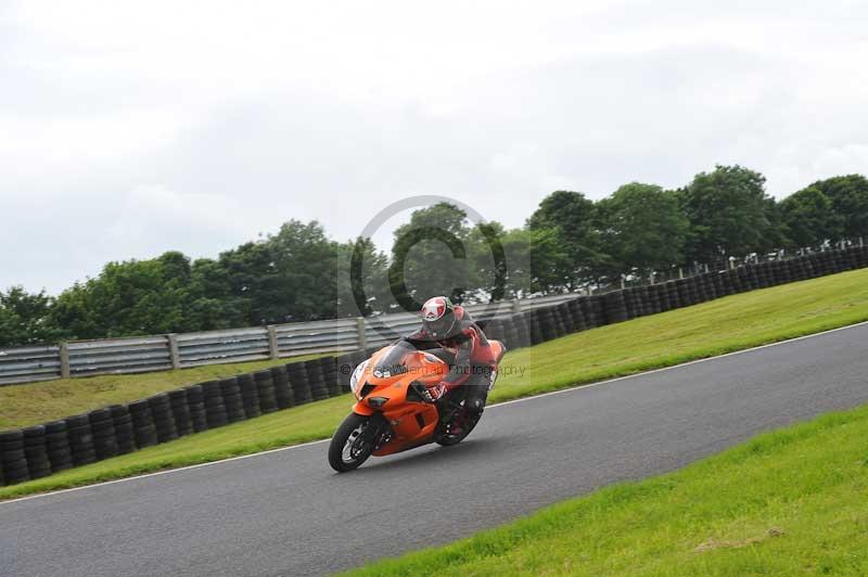 Motorcycle action photographs;Trackday digital images;cadwell;cadwell park photographs;event digital images;eventdigitalimages;motor racing louth lincolnshire;no limits trackdays;peter wileman photography;trackday;trackday photos