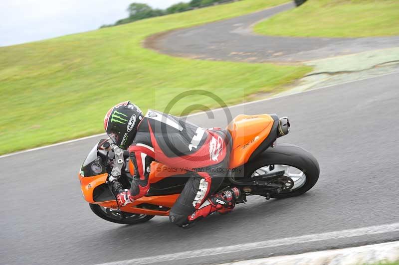 Motorcycle action photographs;Trackday digital images;cadwell;cadwell park photographs;event digital images;eventdigitalimages;motor racing louth lincolnshire;no limits trackdays;peter wileman photography;trackday;trackday photos