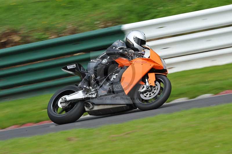 Motorcycle action photographs;Trackday digital images;cadwell;cadwell park photographs;event digital images;eventdigitalimages;motor racing louth lincolnshire;no limits trackdays;peter wileman photography;trackday;trackday photos