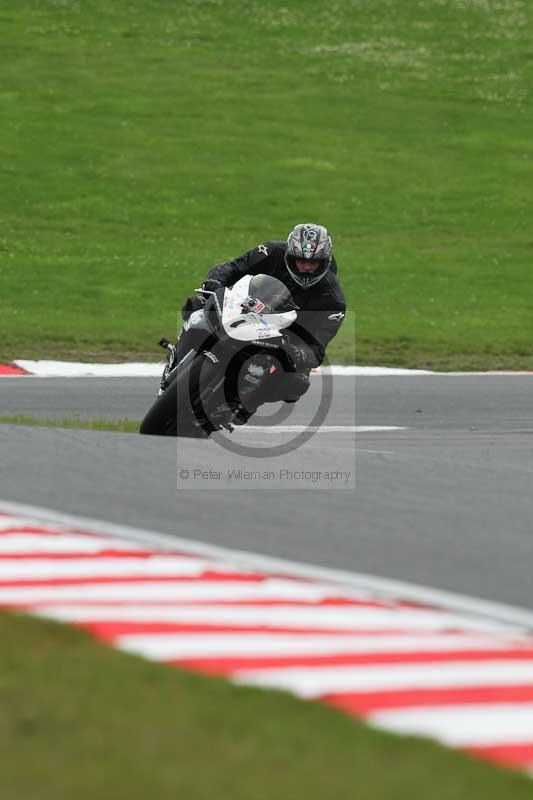 Motorcycle action photographs;Trackday digital images;brands;brands hatch photographs;event digital images;eventdigitalimages;motor racing london;no limits trackday;peter wileman photography;trackday;trackday photos